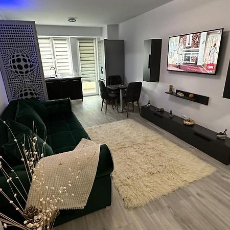 Апартаменты Apartament Lux Bacovia 2 Бакэу Экстерьер фото