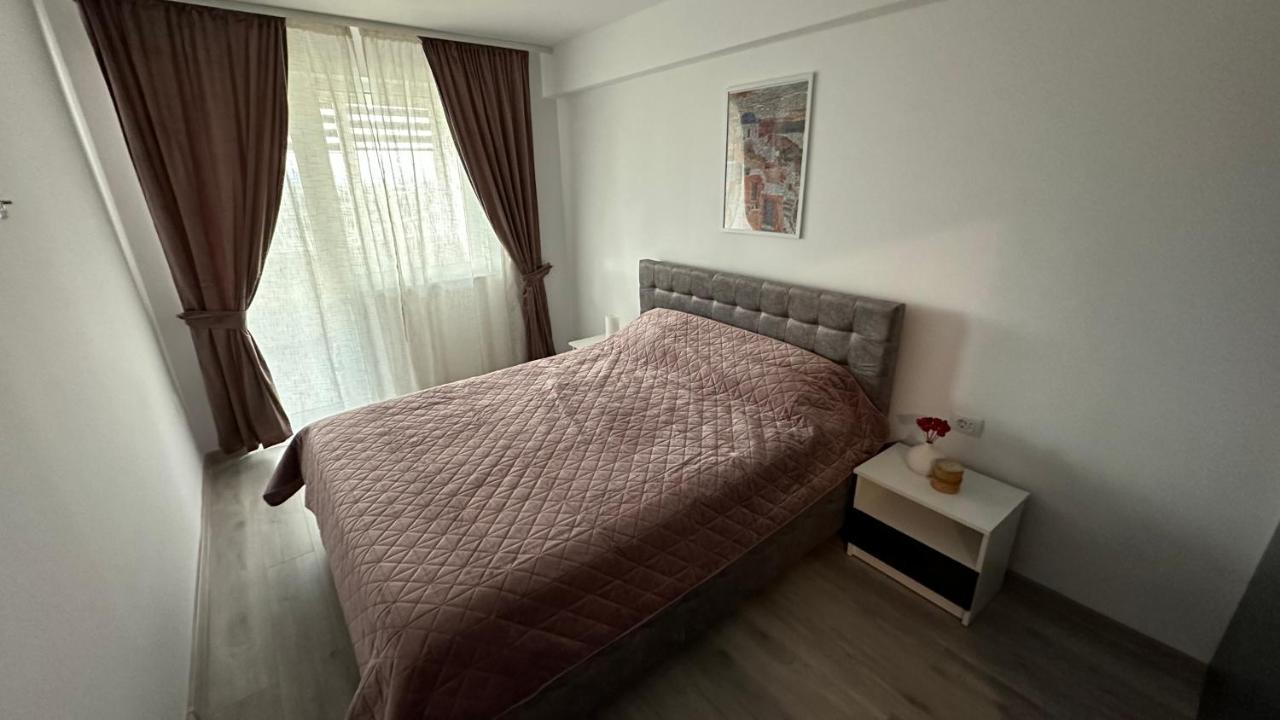 Апартаменты Apartament Lux Bacovia 2 Бакэу Экстерьер фото