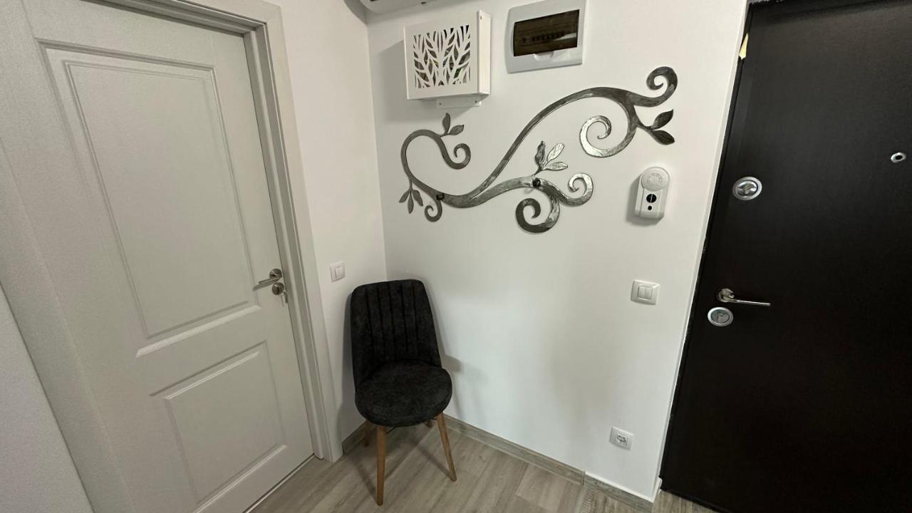 Апартаменты Apartament Lux Bacovia 2 Бакэу Экстерьер фото