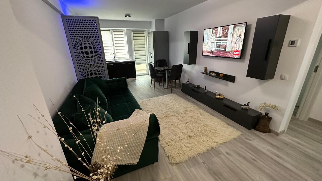 Апартаменты Apartament Lux Bacovia 2 Бакэу Экстерьер фото